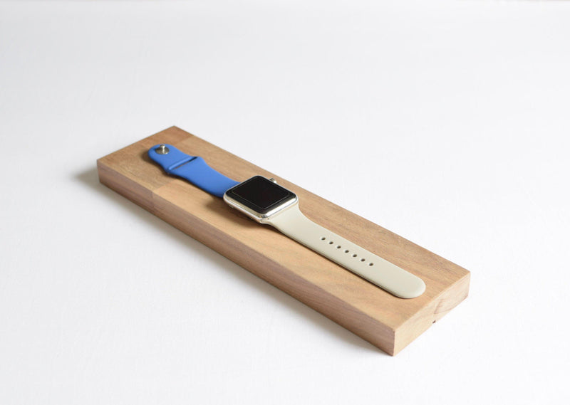 Apple Watch ' Elegance ' Stand / Dock - Walnut - Mintapple