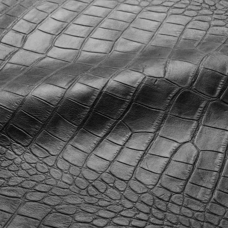 Alligator Embossed Leather | Black - MINTAPPLE.